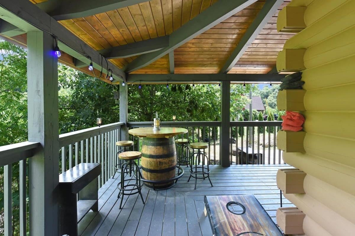 Ryes And Shine Bootlegger'S Cabin! Hot Tub* Pool* Arcade* Billiards *Ev * Pet Friendly Sevierville Exterior foto