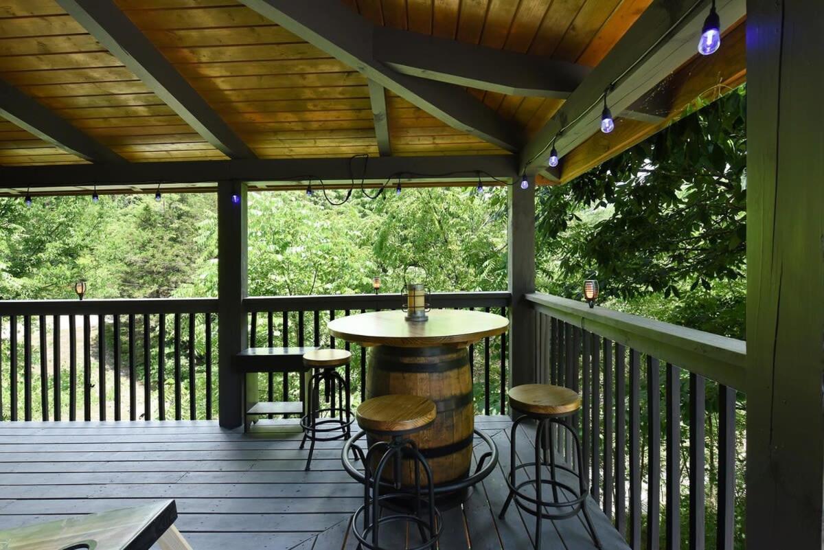 Ryes And Shine Bootlegger'S Cabin! Hot Tub* Pool* Arcade* Billiards *Ev * Pet Friendly Sevierville Exterior foto
